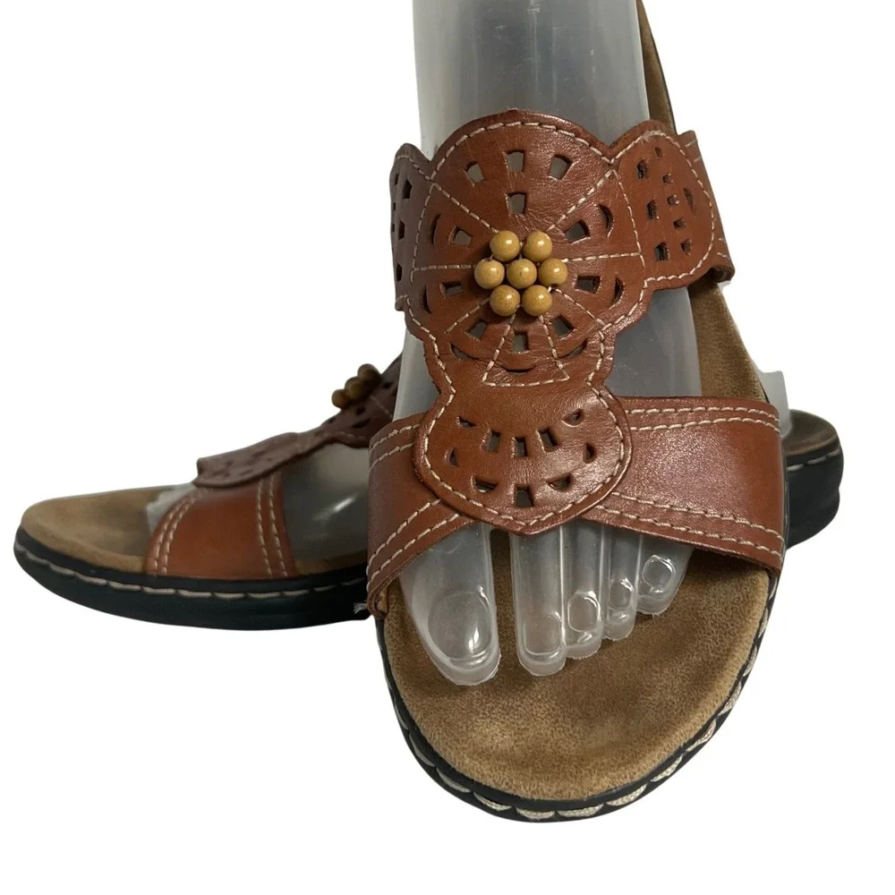 Clarks Slide Sandals Women 10 Brown Leather Floral Laser Cut Beads 26065703